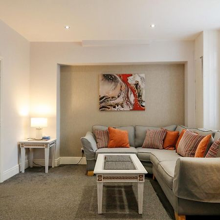Amber Villa Tideswell Bagian luar foto